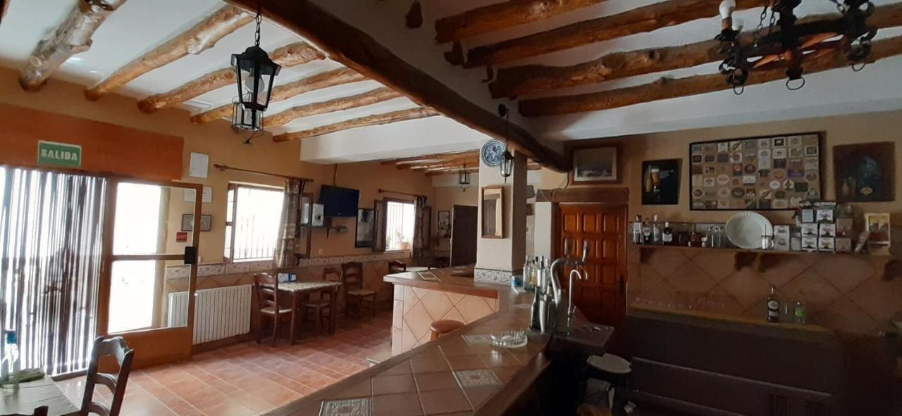 Pension La Fuente Yegen Exterior foto