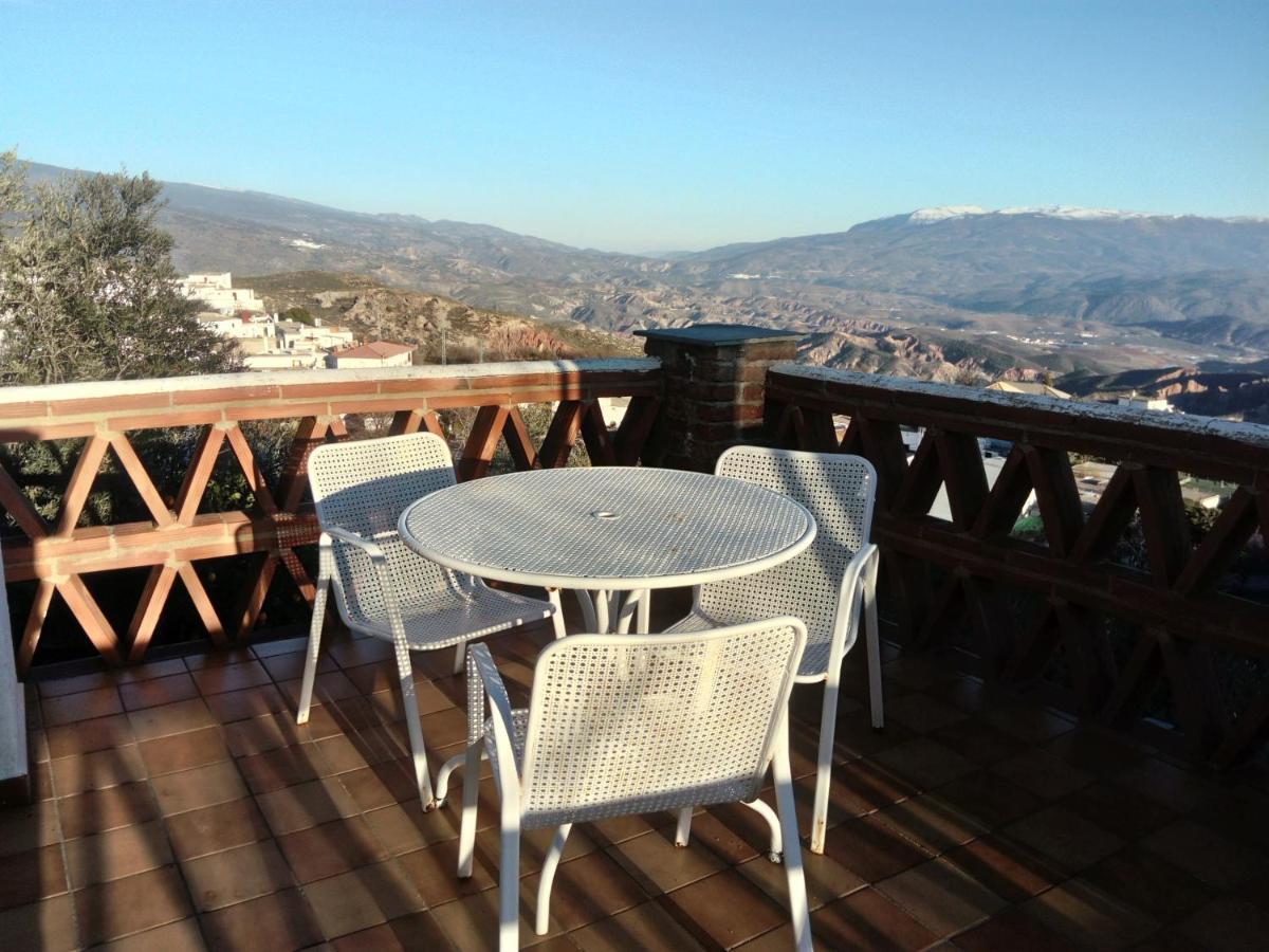 Pension La Fuente Yegen Exterior foto
